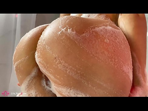 ❤️ Brünette masturbiert Muschi mit Vibrator zu intensivem Orgasmus in der Dusche ️❌ Super sex bei de.hentai-id.ru ﹏